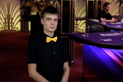 Aaron Dealer Image